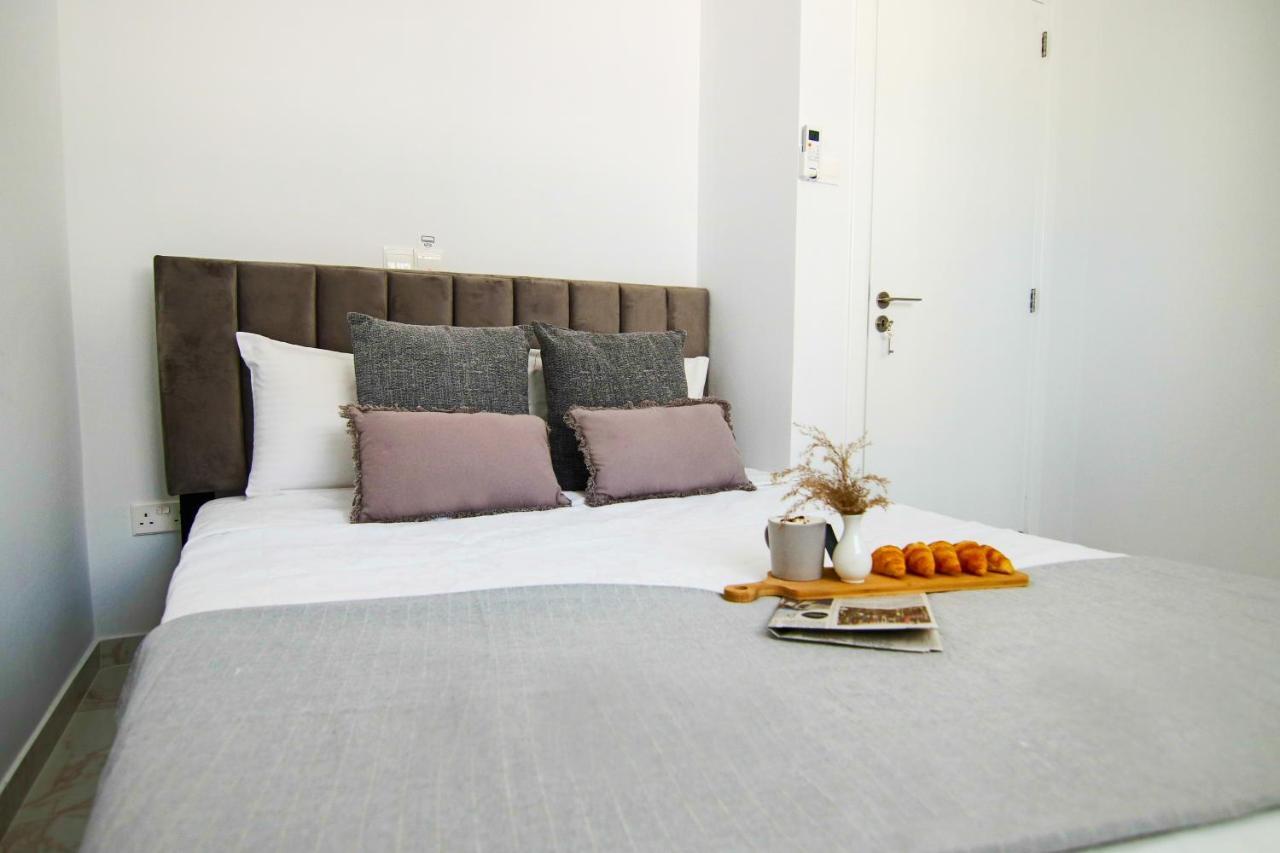 Ferienwohnung Phaedrus Living Seaside Luxury Flat Athina 21 Paphos Exterior foto
